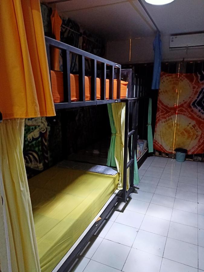 יוגיאקרטה Deoplet Homestay & Gallery מראה חיצוני תמונה